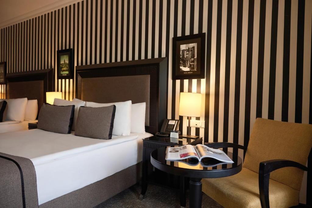 هتل آوانتگارد